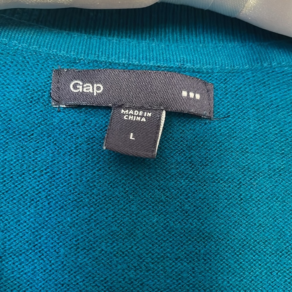Gap Women’s Long Sleeve Crew Neck Cardigan in Mountain Teal - Picture 3 of 8